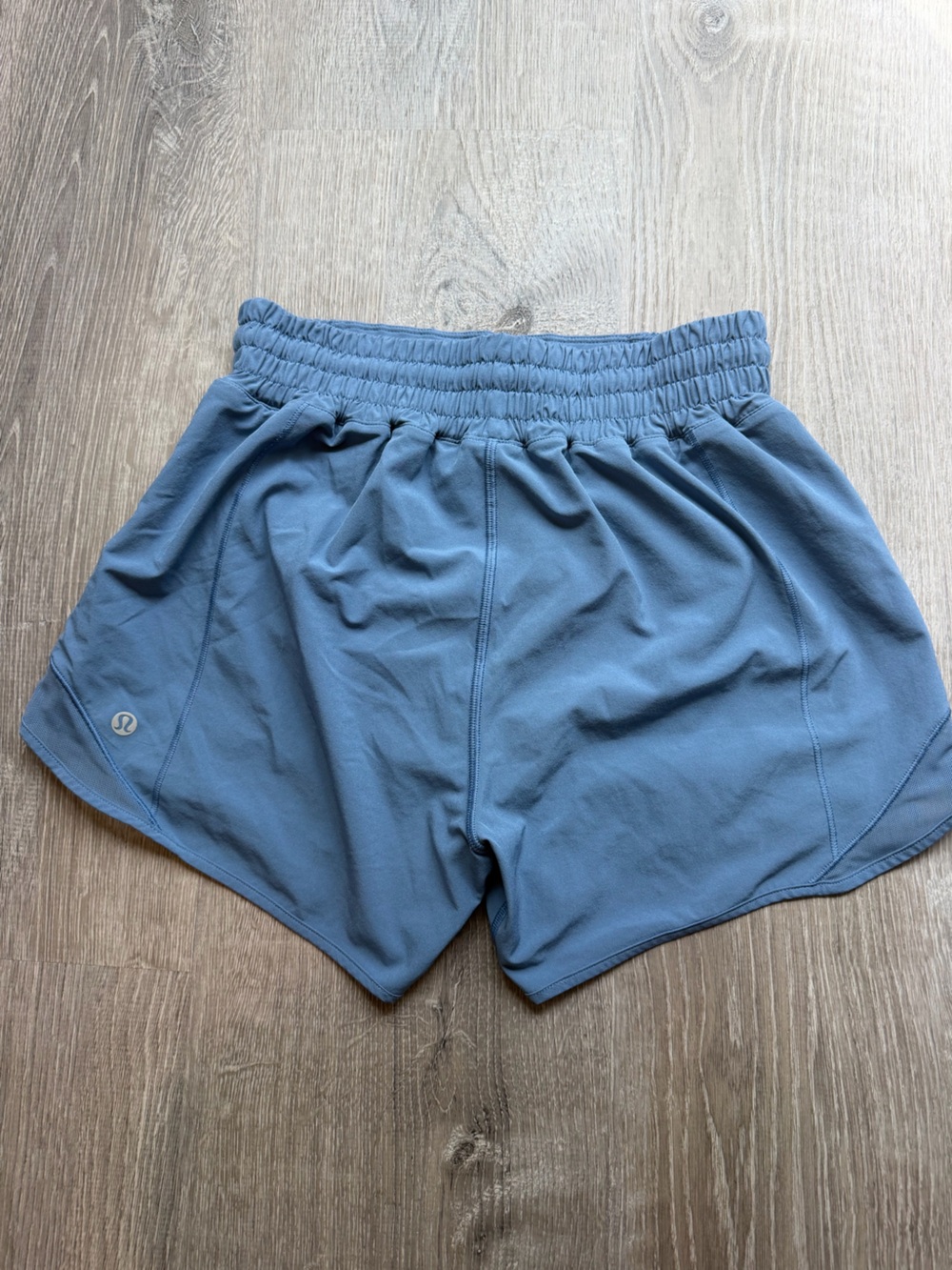 lululemon 4” periwinkle hotty hots - Picture 4 of 7